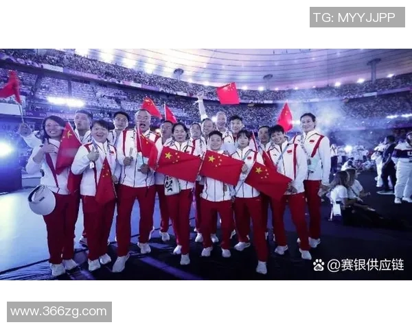 泪水与荣耀交织这一年他在赛场上等待的感动与坚持